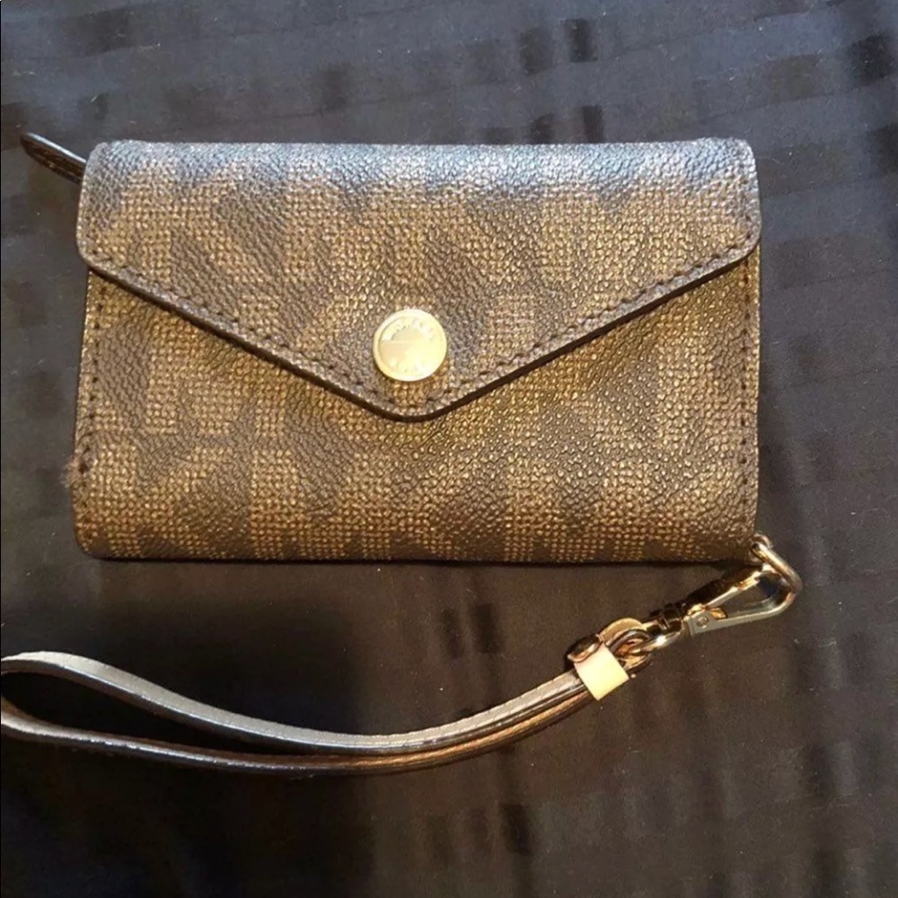 Michael Kors wristlet